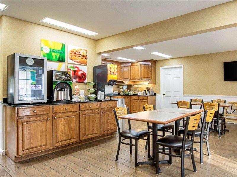 Quality Inn Thomaston Exterior foto
